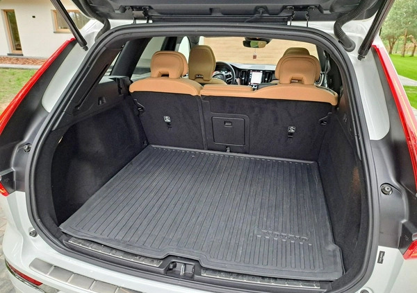 Volvo XC 60 cena 162000 przebieg: 51000, rok produkcji 2021 z Czersk małe 667